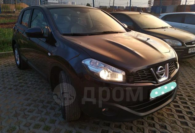 SUV   Nissan Qashqai 2013 , 700000 , 