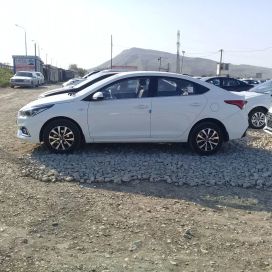  Hyundai Solaris 2017 , 870000 , 