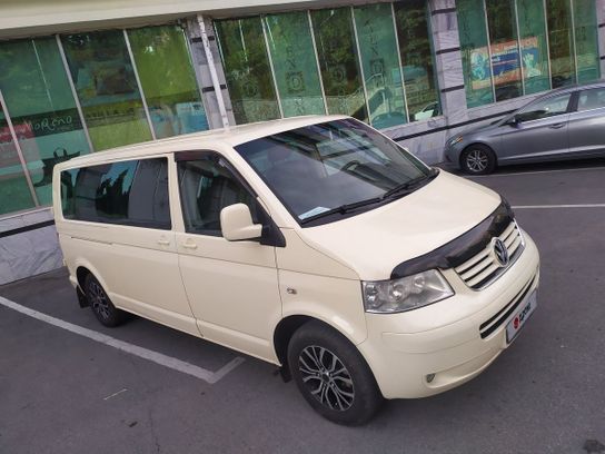 Volkswagen Caravelle 2009 long