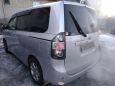    Toyota Voxy 2009 , 830000 , 