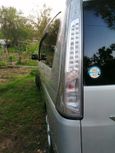    Nissan Serena 2013 , 880000 , 