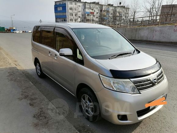    Nissan Serena 2008 , 580000 , 