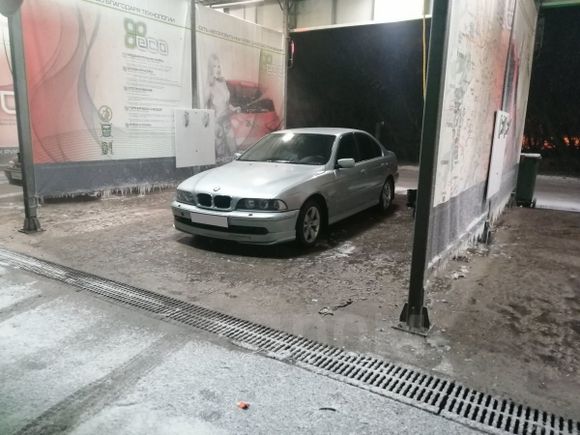  BMW 5-Series 2001 , 260000 ,  