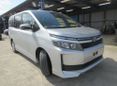    Toyota Voxy 2016 , 1120000 , 