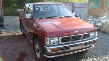  Nissan Datsun 1992 , 205000 ,  