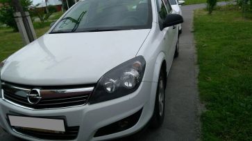  Opel Astra Family 2011 , 445000 , 