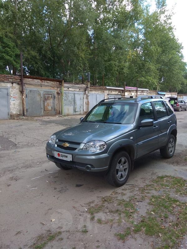 SUV   Chevrolet Niva 2012 , 365000 , 