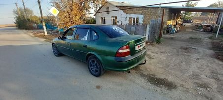  Opel Vectra 1997 , 215000 , 