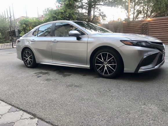  Toyota Camry 2021 , 2700000 , 