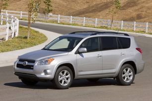 SUV   Toyota RAV4 2010 , 985000 , 