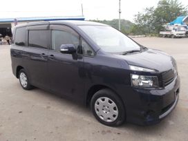    Toyota Voxy 2007 , 650000 , 