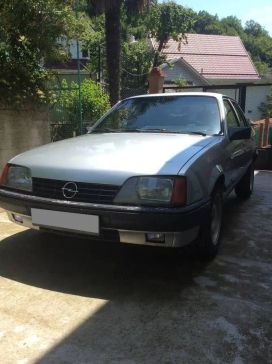  Opel Rekord 1983 , 70000 , 
