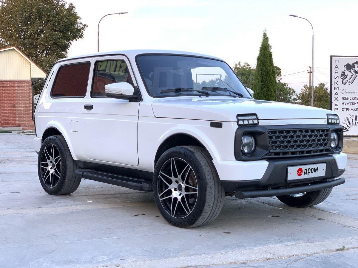 Лада 4x4 2121 Нива 1984 в Старом Крыму, Продаю Ниву 2121 по документам  1984г по состоянию свежая машина, 4вд, механика, белый, 1.6 л., бензин