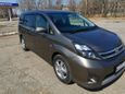    Toyota Isis 2009 , 625000 , 