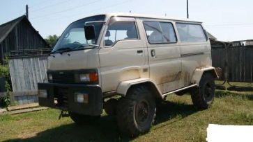    Nissan Caravan 1995 , 200000 , 