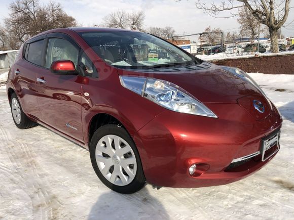  Nissan Leaf 2015 , 705000 , 