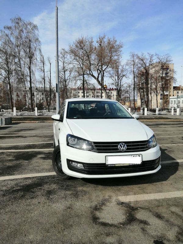  Volkswagen Polo 2016 , 620000 , 