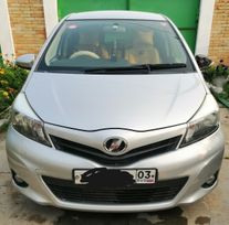  Toyota Vitz 2013 , 480000 , 